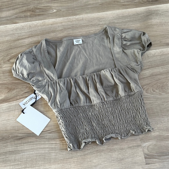 Sunday Best Aritzia Luma t-shirt - Picture 2 of 6